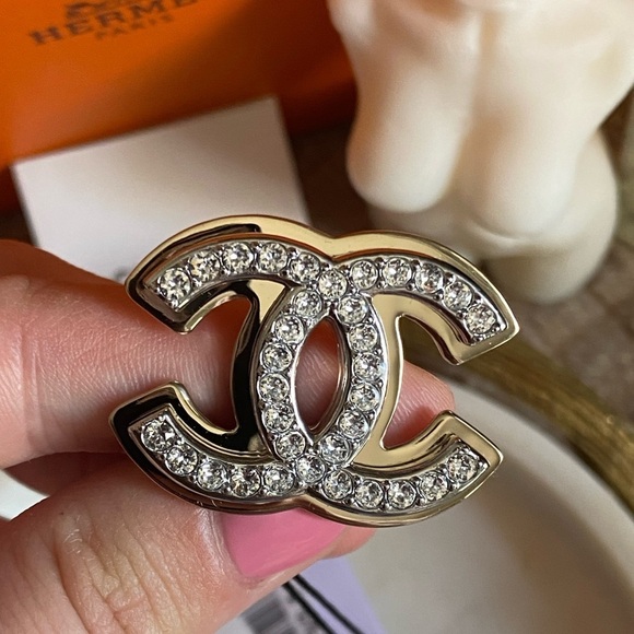 NWT Chanel Brooch gold tone with crystals - Picture 10 of 16